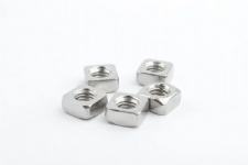 Square nut