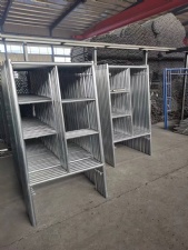 Custom-made scaffolding